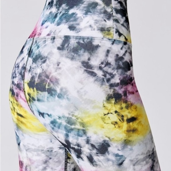 Beach Riot Ayla Ribbed High Rise Leggings in Rainbow Sunburst Tie Dye Size Small - Picture 3 of 9